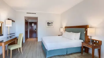 Radisson Blu St. Julian's Resort