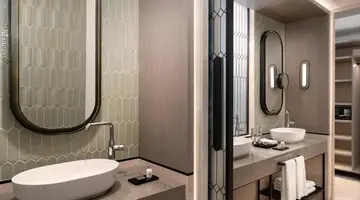 RADISSON COLLECTION HOTEL