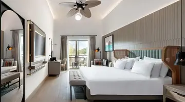 RADISSON COLLECTION HOTEL