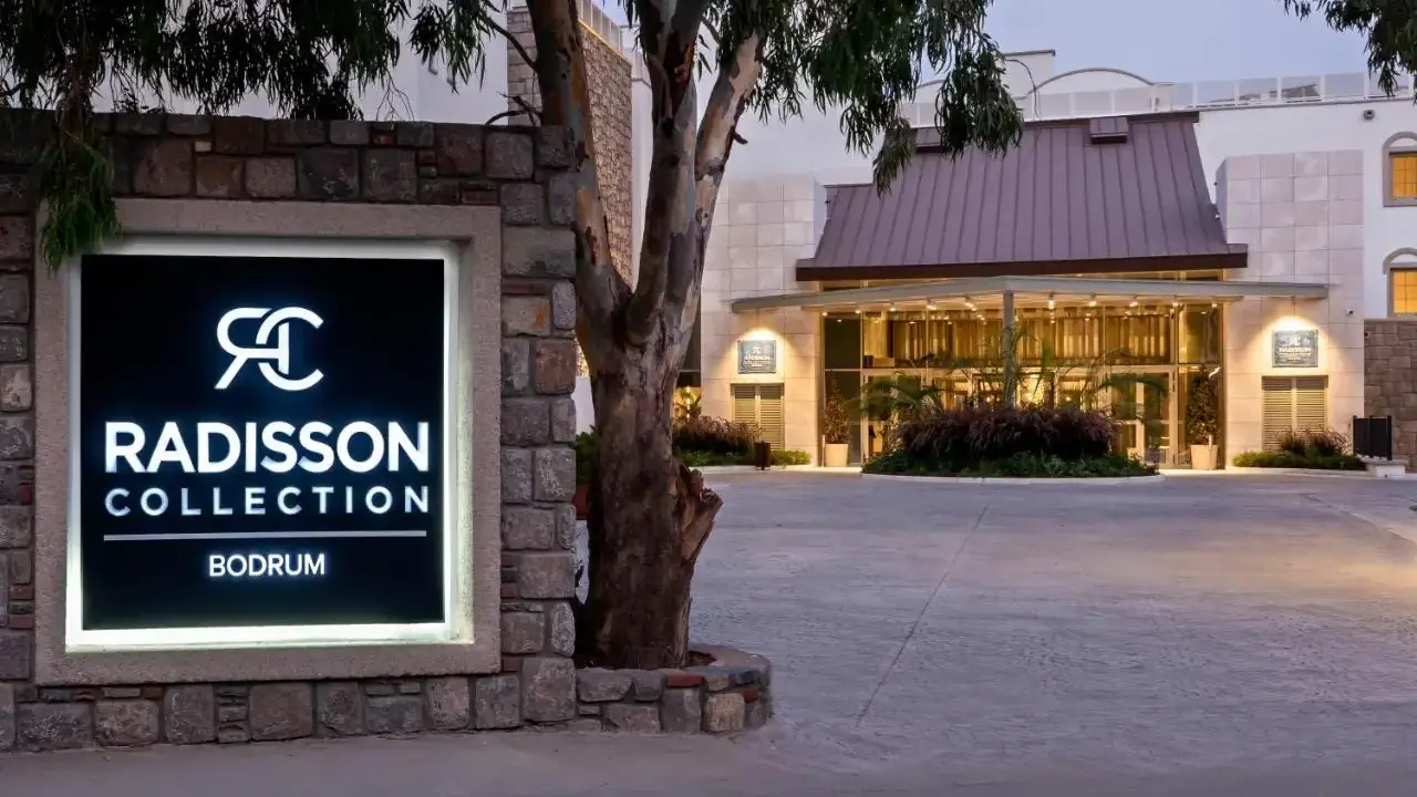 RADISSON COLLECTION HOTEL