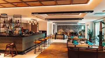 RADISSON COLLECTION HOTEL