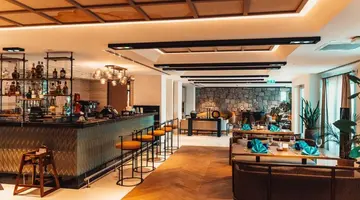 RADISSON COLLECTION HOTEL