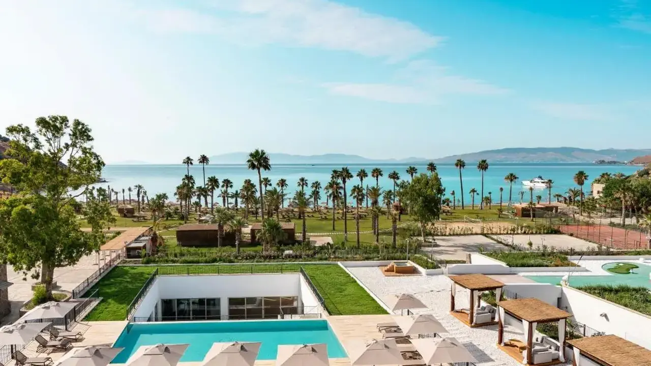RADISSON COLLECTION HOTEL