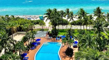 Radisson Miami Beach