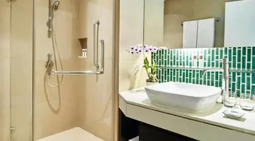 RADISSON RESORT AND SUITES PHUKET (ex. SWISSOTEL SUITES PHUKET KAMALA BEACH)