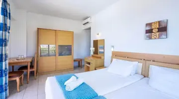 Raffaello Beach Hotel