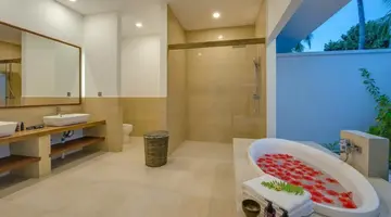 RAHAA RESORT