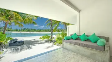 RAHAA RESORT