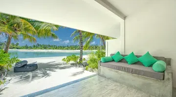 RAHAA RESORT