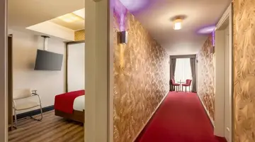 Ramada by Wyndham Istanbul Pera