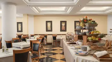 Ramada By Wyndham Naples