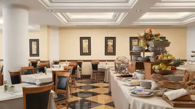 Ramada By Wyndham Naples