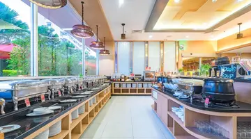 Ramada By Wyndham Phuket Deevana
