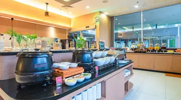 Ramada by Wyndham Phuket Deevana