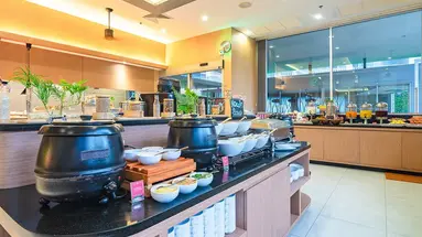 Ramada by Wyndham Phuket Deevana