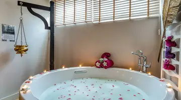 Ramada by Wyndham Phuket Deevana