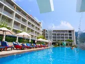 Ramada By Wyndham Phuket Deevana