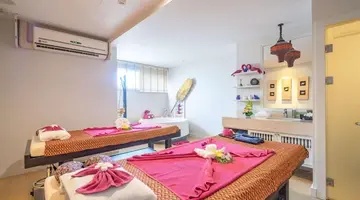 Ramada By Wyndham Phuket Deevana