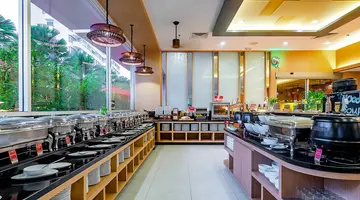 Ramada by Wyndham Phuket Deevana