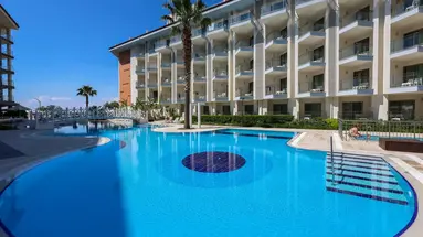 Ramada Hotel & Suites By Wyndam Kusadasi
