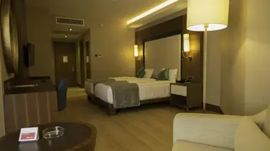 Ramada Hotel & Suites By Wyndam Kusadasi