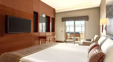 Ramada Hotel & Suites By Wyndam Kusadasi