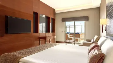 Ramada Hotel & Suites By Wyndam Kusadasi