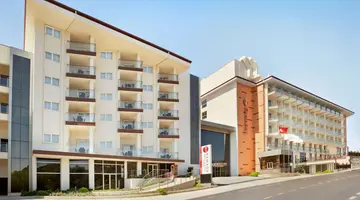Ramada Hotel & Suites By Wyndam Kusadasi
