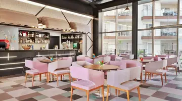 Ramada Hotel & Suites By Wyndam Kusadasi