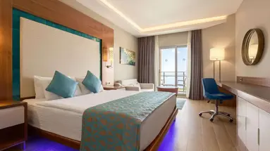 Ramada Hotel & Suites By Wyndam Kusadasi