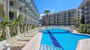 Ramada Hotel & Suites by Wyndham Kusadas