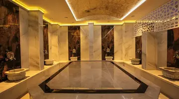 Ramada Hotel & Suites by Wyndham Kusadas