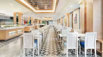 Ramada Hotel & Suites by Wyndham Kusadas