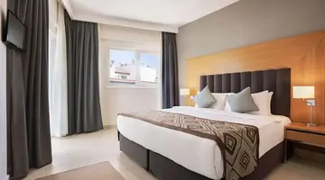 Ramada Hotel & Suites by Wyndham Kusadas