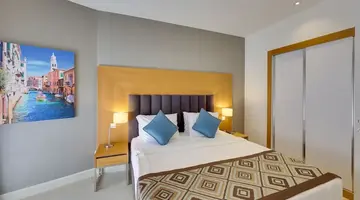 Ramada Hotel & Suites by Wyndham Kusadas