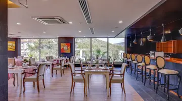 RAMADA HOTEL & SUITES BY WYNDHAM KUSADASI
