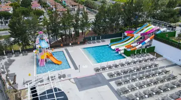 RAMADA HOTEL & SUITES BY WYNDHAM KUSADASI