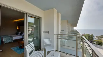 RAMADA HOTEL & SUITES BY WYNDHAM KUSADASI