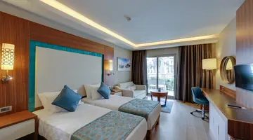 RAMADA HOTEL & SUITES BY WYNDHAM KUSADASI