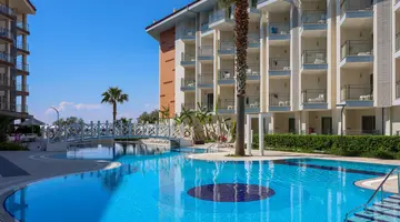 RAMADA HOTEL & SUITES BY WYNDHAM KUSADASI