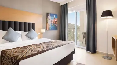Ramada Hotel & Suites By Wyndham