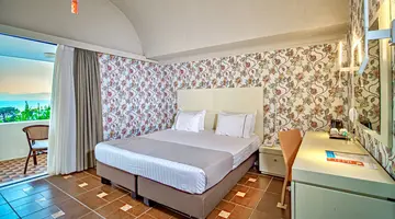 Ramada Loutraki Poseidon Resort
