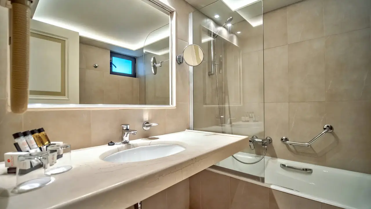 Ramada Loutraki Poseidon Resort