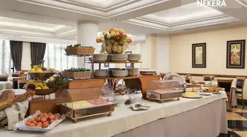 RAMADA NAPLES HOTEL