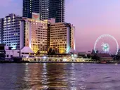 Ramada Plaza by Wyndham Bangkok Menam Riverside