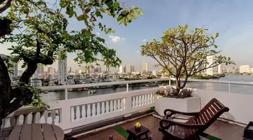 Ramada Plaza by Wyndham Bangkok Menam Riverside