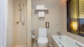 RAMADA PLAZA BY WYNDHAM BANGKOK MENAM RIVERSIDE