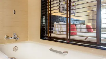 RAMADA PLAZA BY WYNDHAM BANGKOK MENAM RIVERSIDE