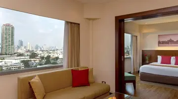Ramada Plaza by Wyndham Bangkok Menam Riverside