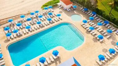 Ramada Plaza Marco Polo Beach Resort